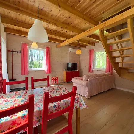 Nyaraló Na Skraju Lasu Kolonia (Szczytno)