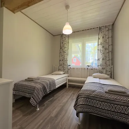 Nyaraló Na Skraju Lasu